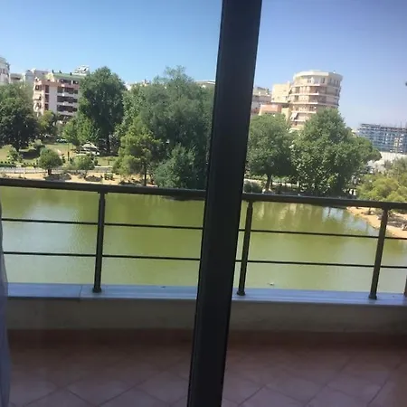 View - Tirana, Albania 아파트 *